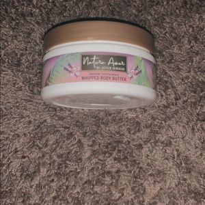 This brand has never let me down to leave my skin to glow it smells good